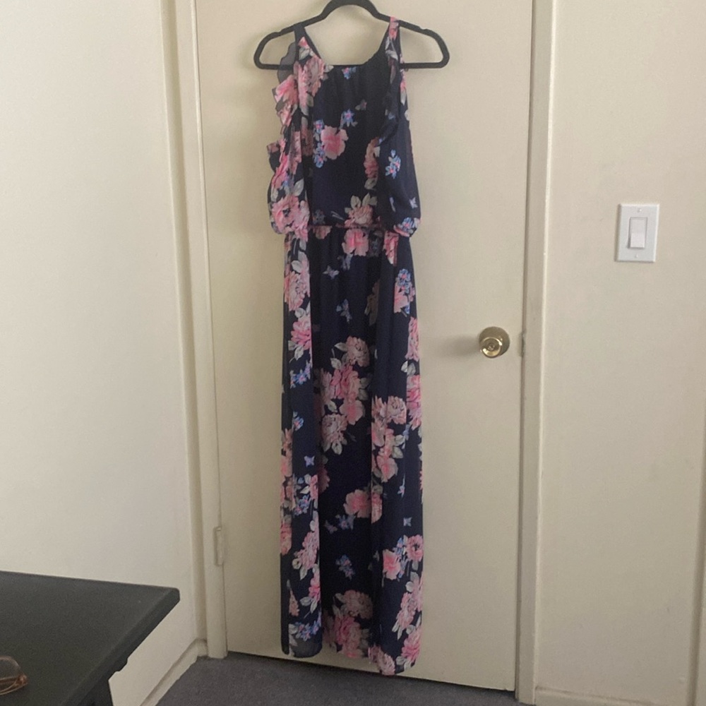 Old Navy summer dress, navy with pink flowers, XL, excellent condition.